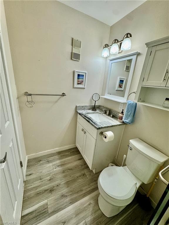 5709 Harbour Club RD, FORT MYERS FL 33919-16