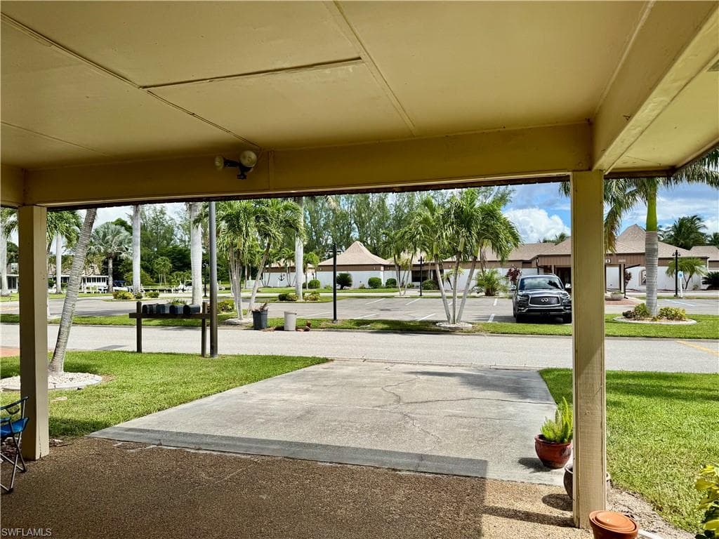 5709 Harbour Club RD, FORT MYERS FL 33919-23