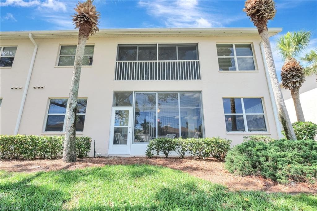 784 Carrick Bend CIR # 101, NAPLES FL 34110-26