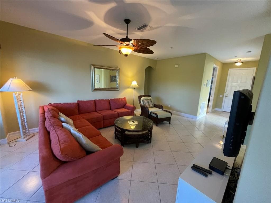 784 Carrick Bend CIR # 101, NAPLES FL 34110-5