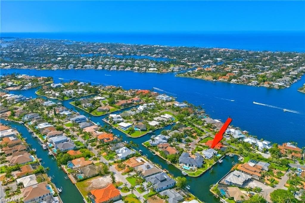 1250 Tuna CT, NAPLES FL 34102-29