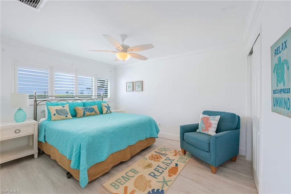 1250 Tuna CT, NAPLES FL 34102-24