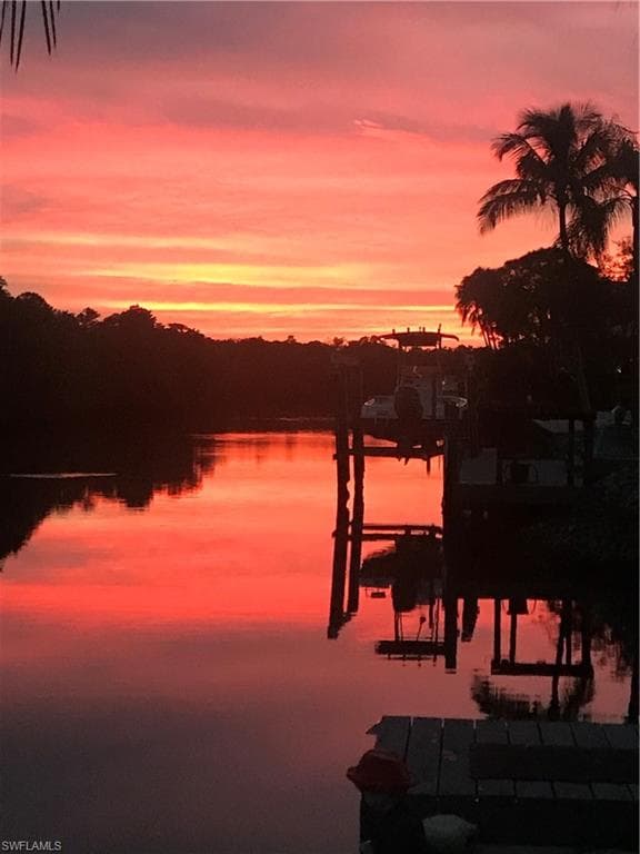 1277 Grand Canal DR, NAPLES FL 34110-27