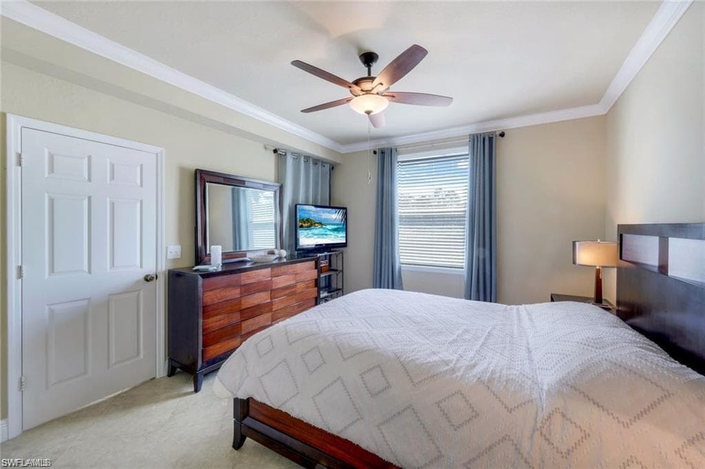 3250 Cypress Glen WAY # 404, NAPLES FL 34109-16