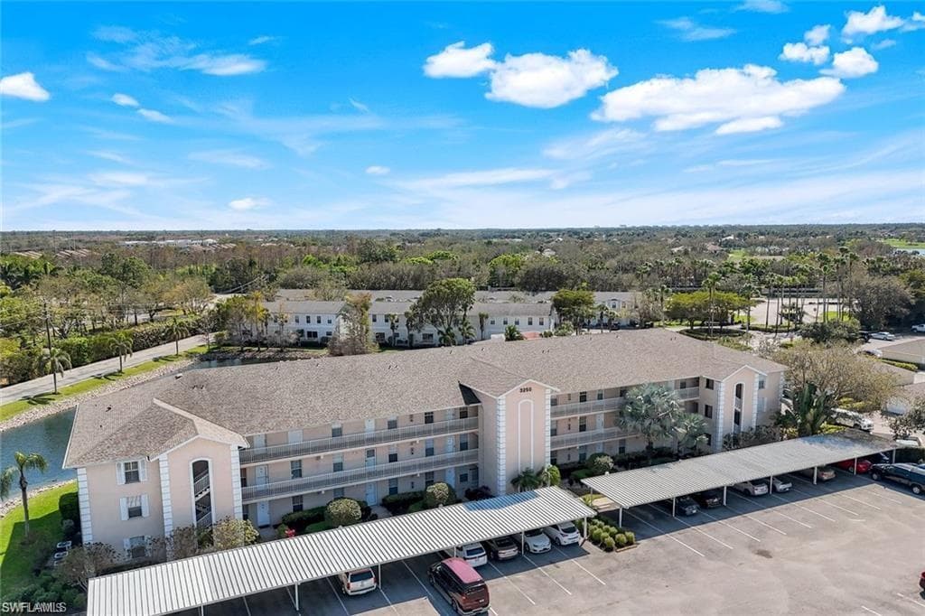 3250 Cypress Glen WAY # 404, NAPLES FL 34109-25