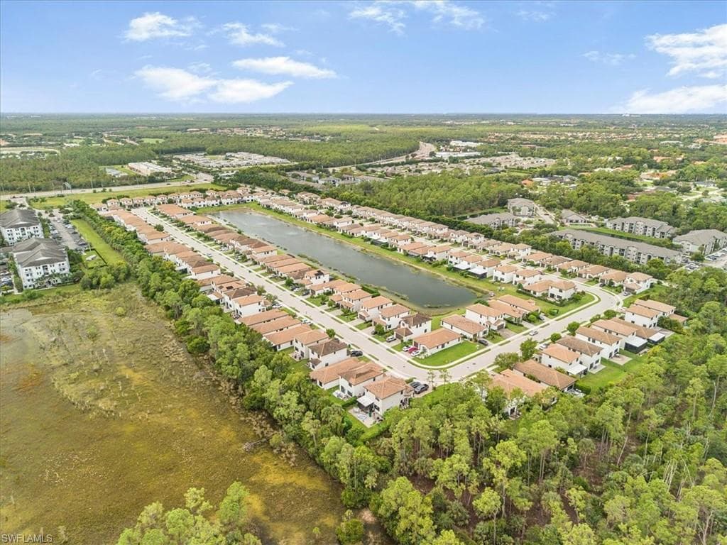 8805 Madrid CIR, NAPLES FL 34104-5