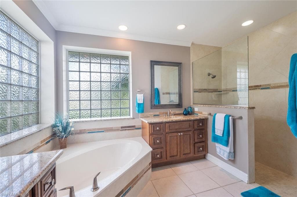 9974 Boca AVE N, NAPLES FL 34109-25