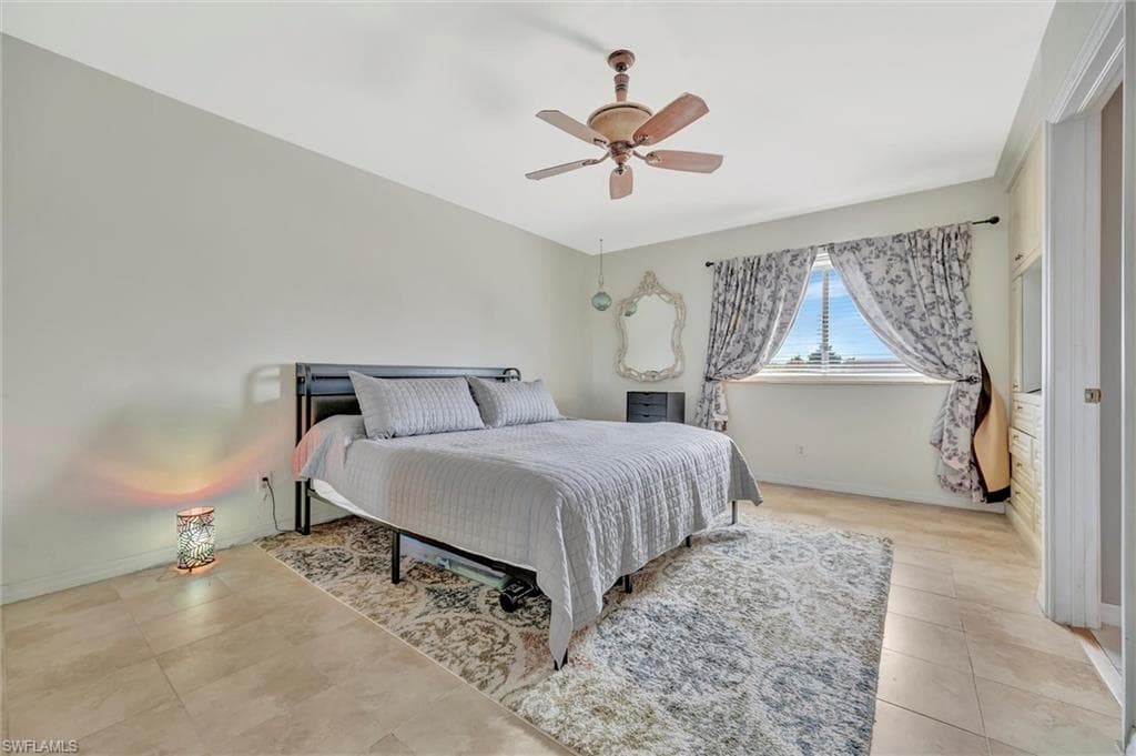 9808 Roundstone CIR, FORT MYERS FL 33967-19