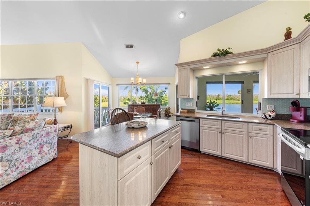 1558 Sand Castle RD, SANIBEL FL 33957-14