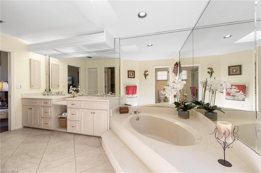 1558 Sand Castle RD, SANIBEL FL 33957-28