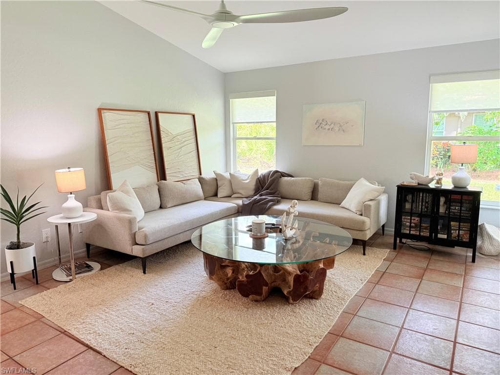 337 Emerald Bay CIR # U1, NAPLES FL 34110-3