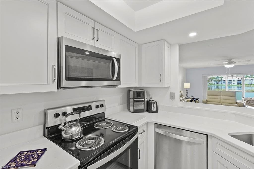 840 Gulf Pavillion DR # 103, NAPLES FL 34108-6