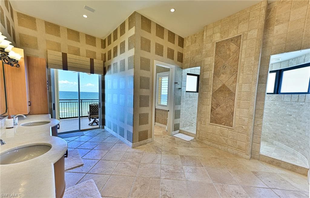 110 Saint Eustacius LN, BONITA SPRINGS FL 34134-23