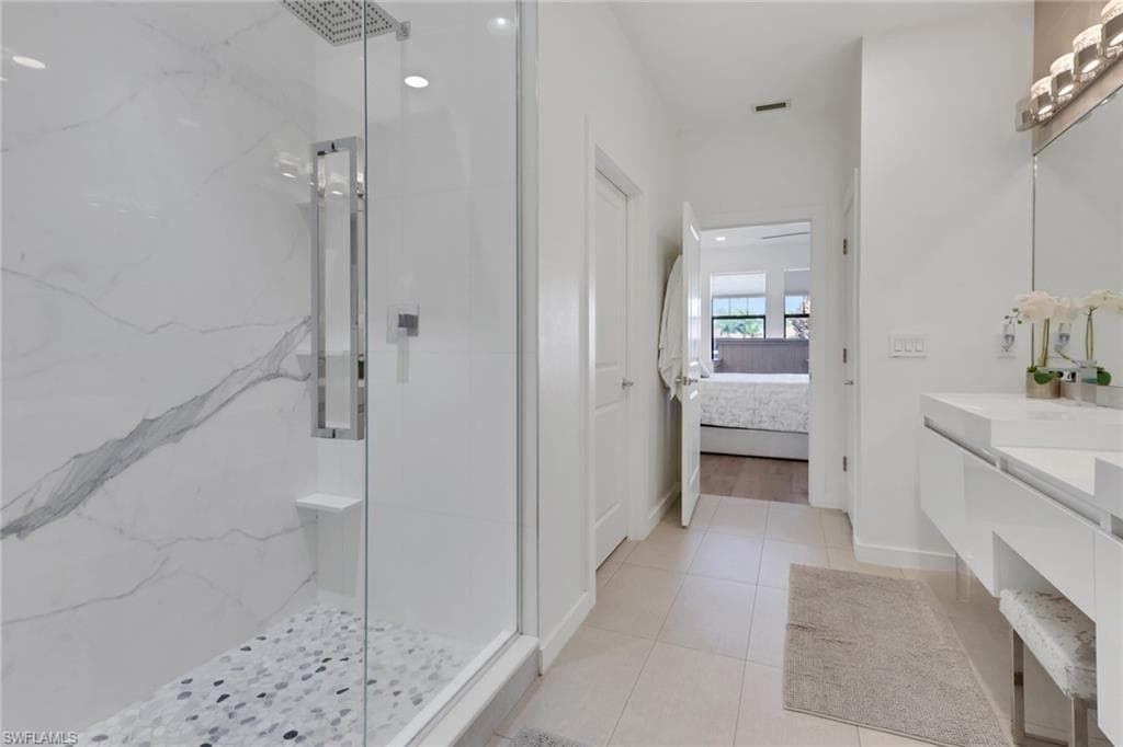 15161 Palmer Lake CIR # 202, NAPLES FL 34109-13