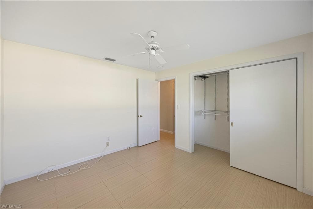 9757 Berkshire ST, NAPLES FL 34109-16