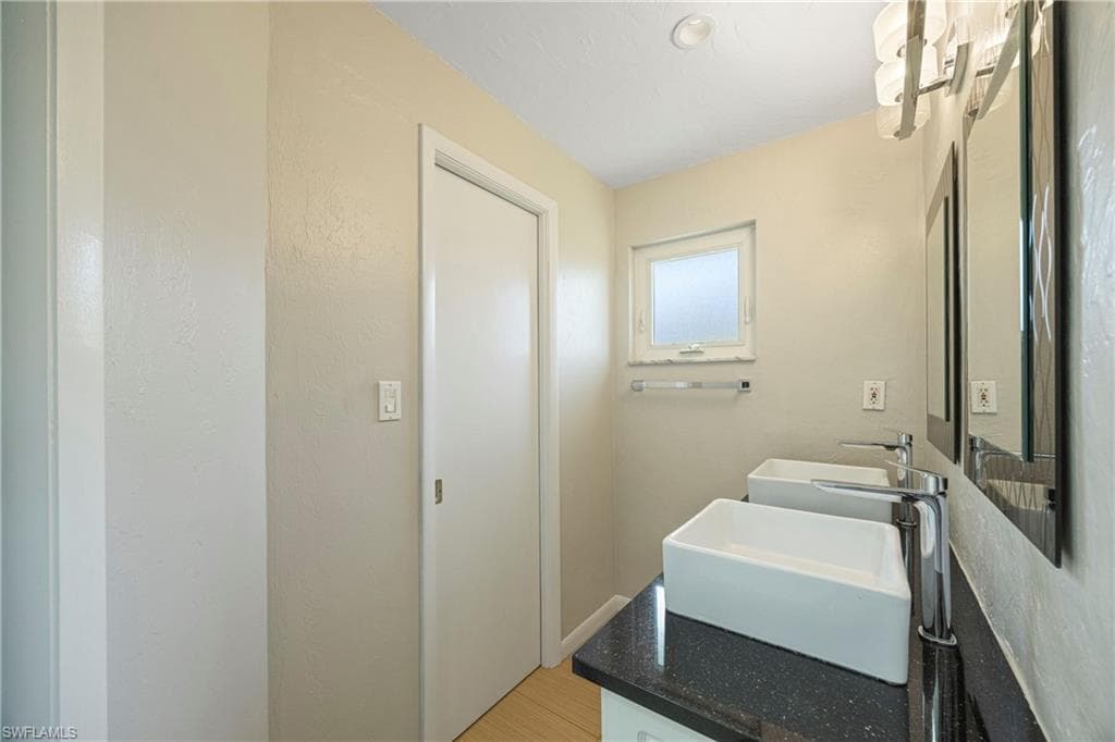 9757 Berkshire ST, NAPLES FL 34109-21