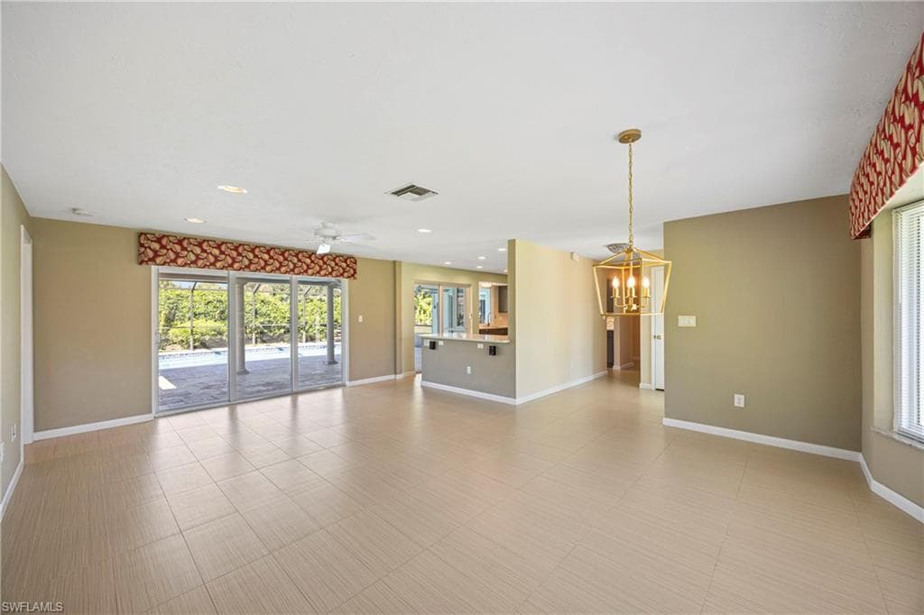 9757 Berkshire ST, NAPLES FL 34109-4