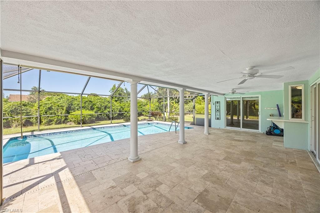 9757 Berkshire ST, NAPLES FL 34109-30