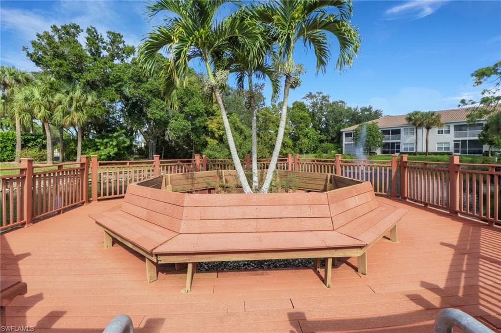6923 Satinleaf RD N # 101, NAPLES FL 34109-39