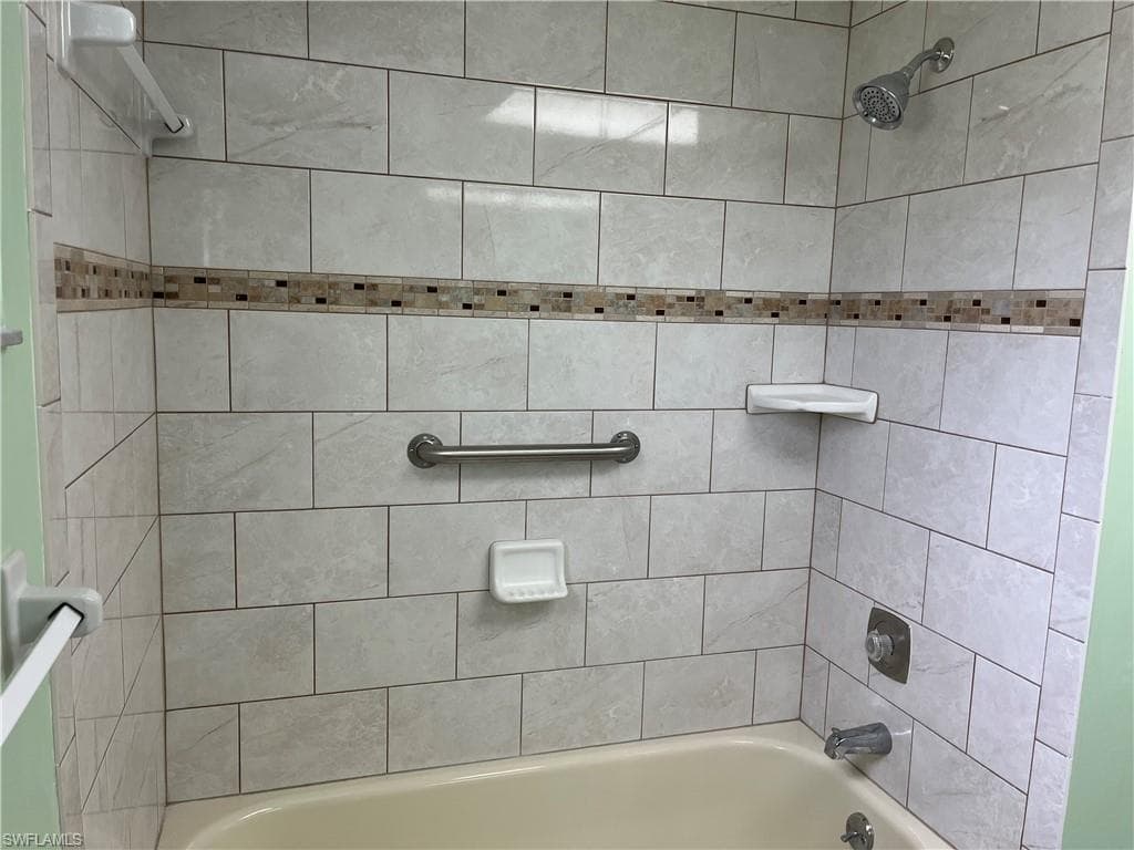 12878 Iona RD, FORT MYERS FL 33908-24