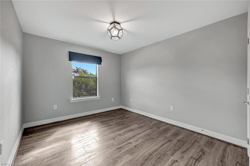 7265 Wilton DR, NAPLES FL 34109-34