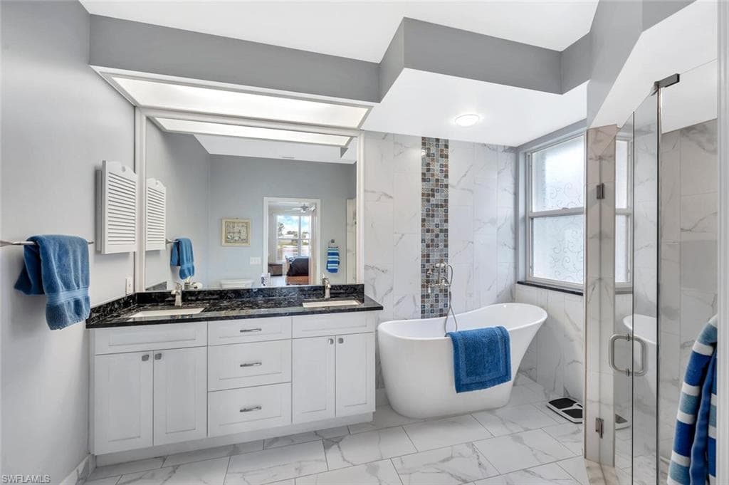 3613 Kent DR, NAPLES FL 34112-17