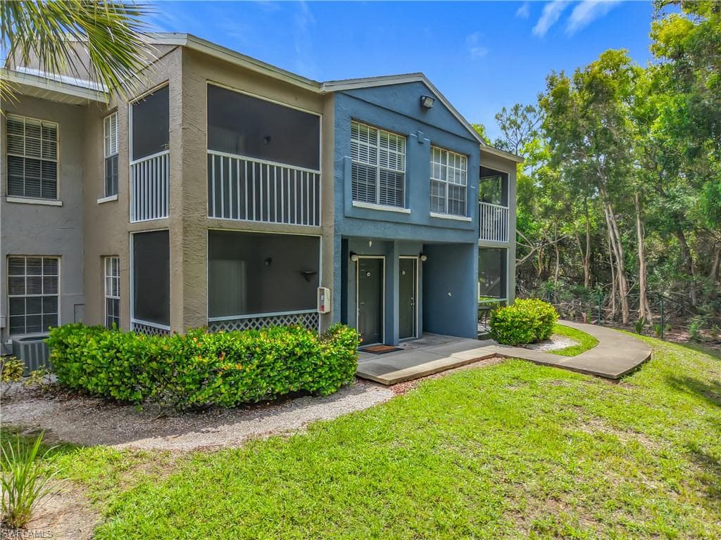 194 Santa Clara DR # 12, NAPLES FL 34104-1