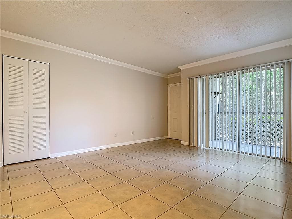 194 Santa Clara DR # 12, NAPLES FL 34104-5