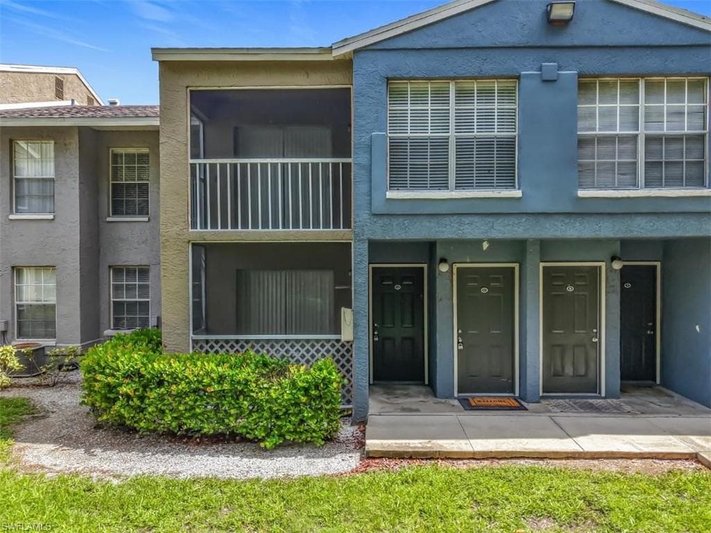 194 Santa Clara DR # 12, NAPLES FL 34104-35