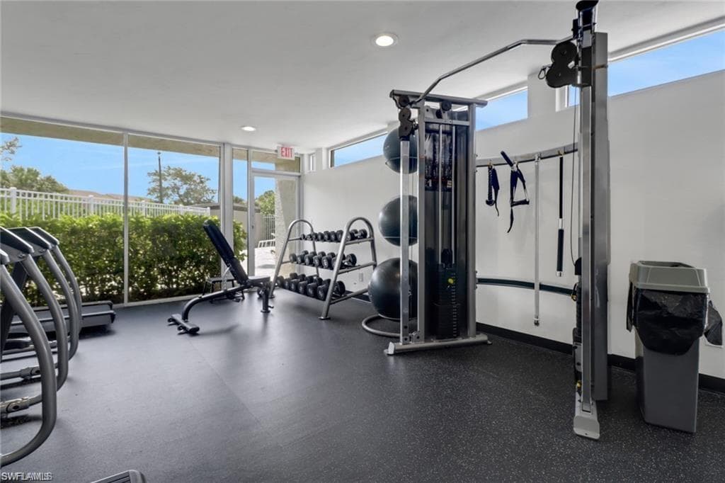 194 Santa Clara DR # 12, NAPLES FL 34104-33