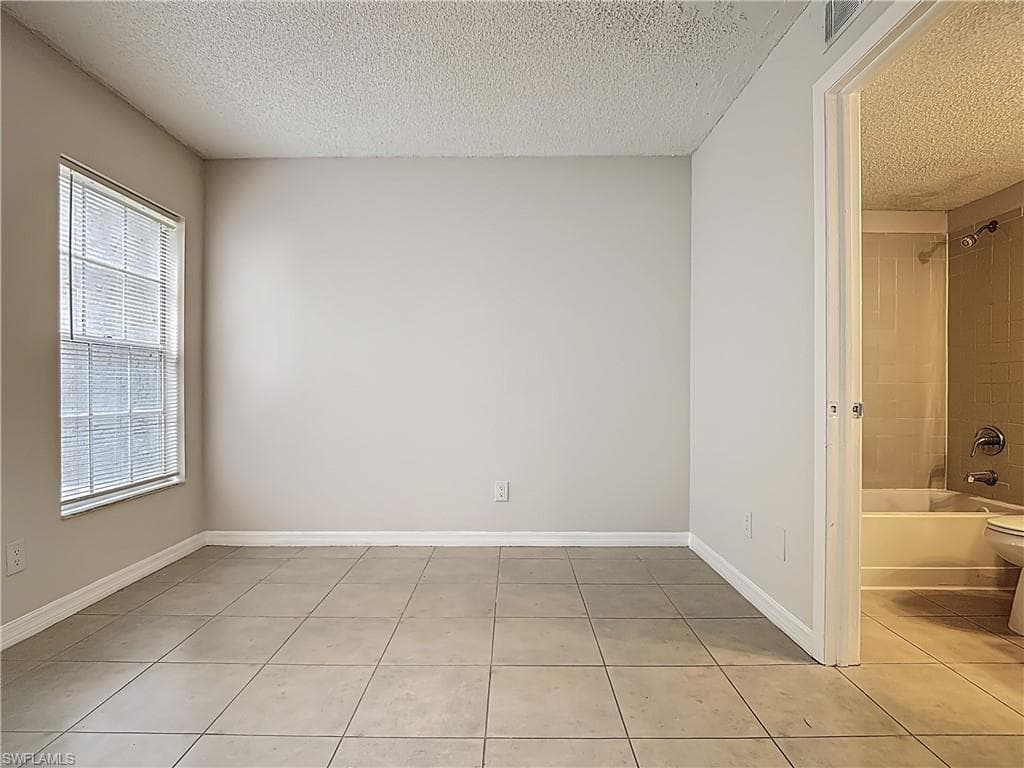 194 Santa Clara DR # 12, NAPLES FL 34104-18