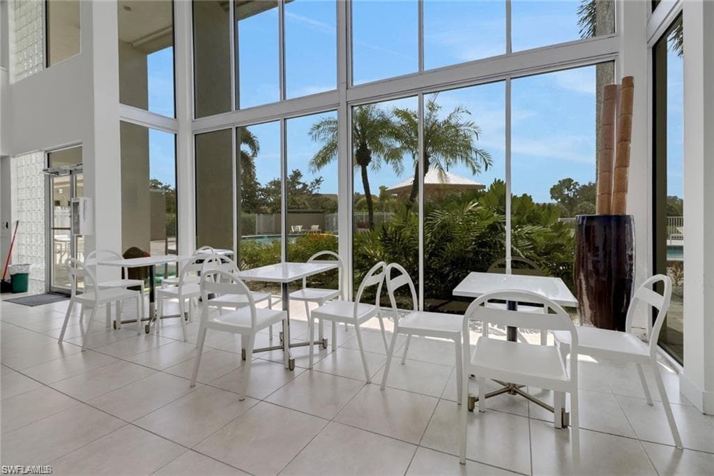194 Santa Clara DR # 12, NAPLES FL 34104-28