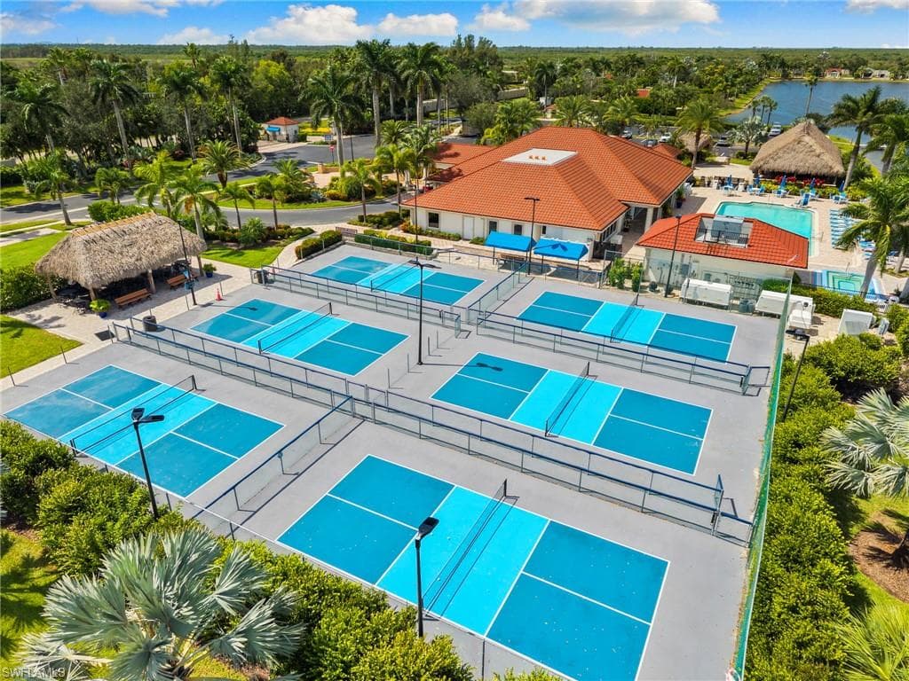 4520 Southern Breeze DR, NAPLES FL 34114-22