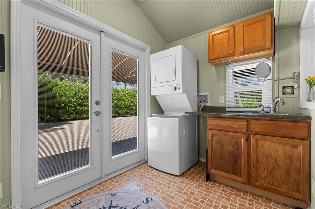 4520 Southern Breeze DR, NAPLES FL 34114-11