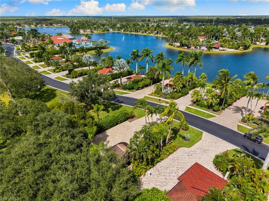 4520 Southern Breeze DR, NAPLES FL 34114-18