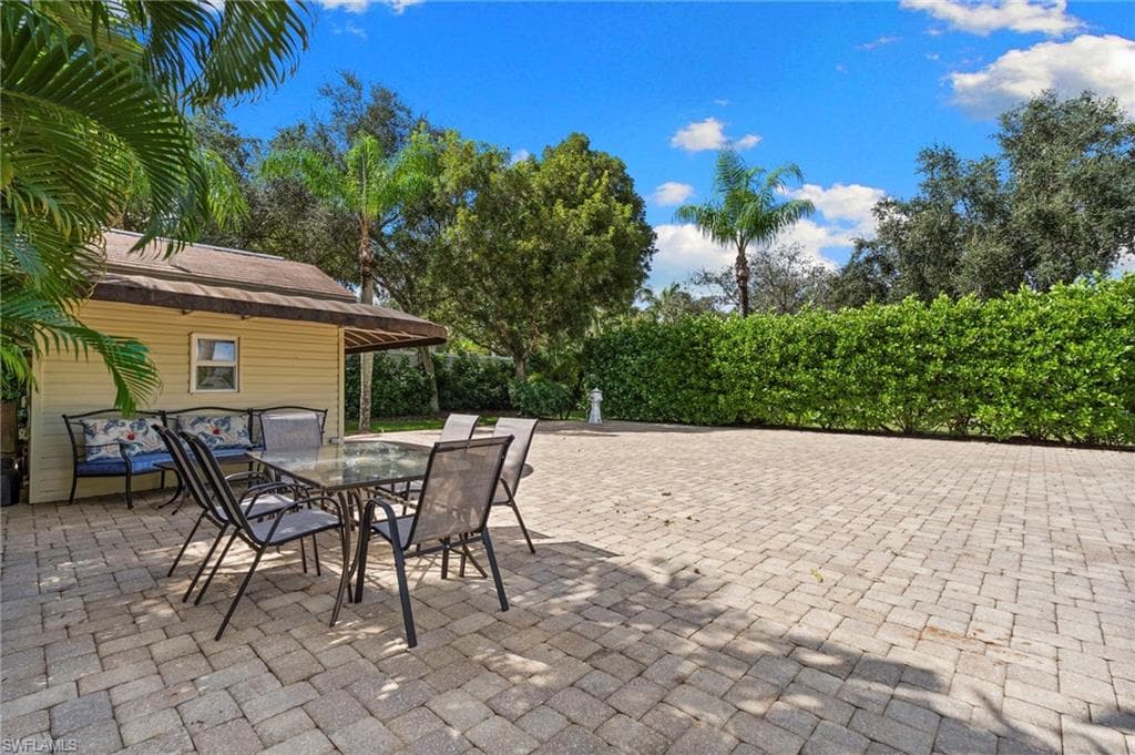 4520 Southern Breeze DR, NAPLES FL 34114-28