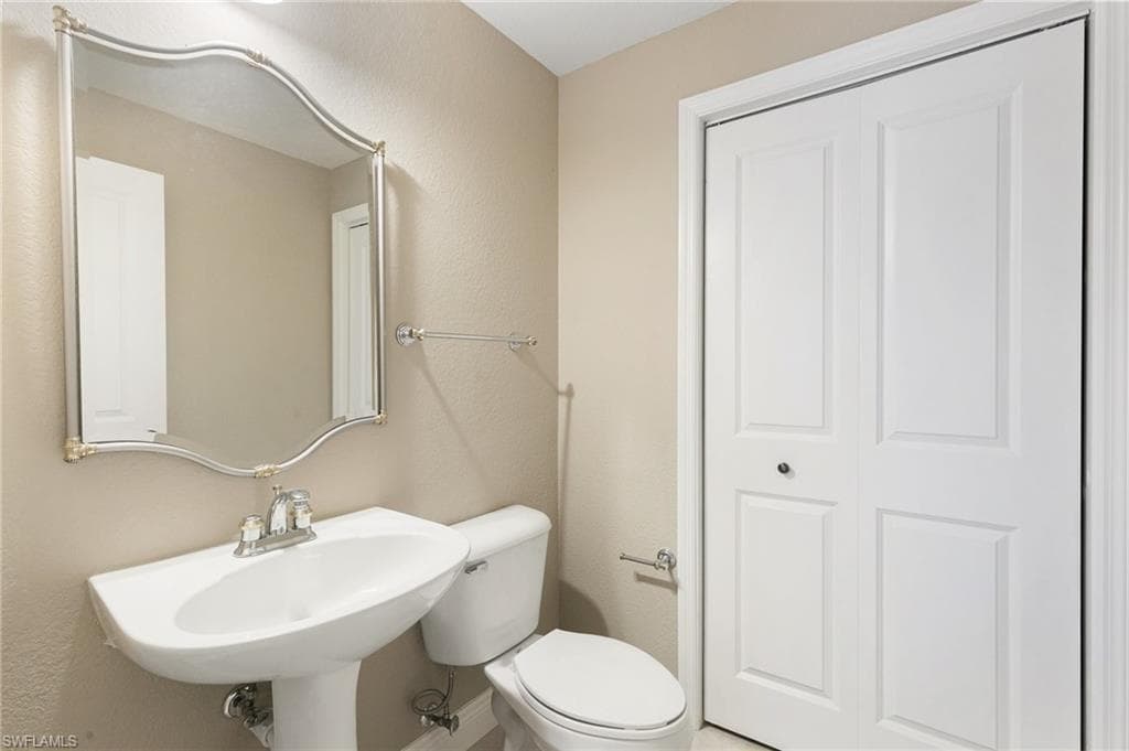 3555 Avion Woods CT # 501, NAPLES FL 34104-25