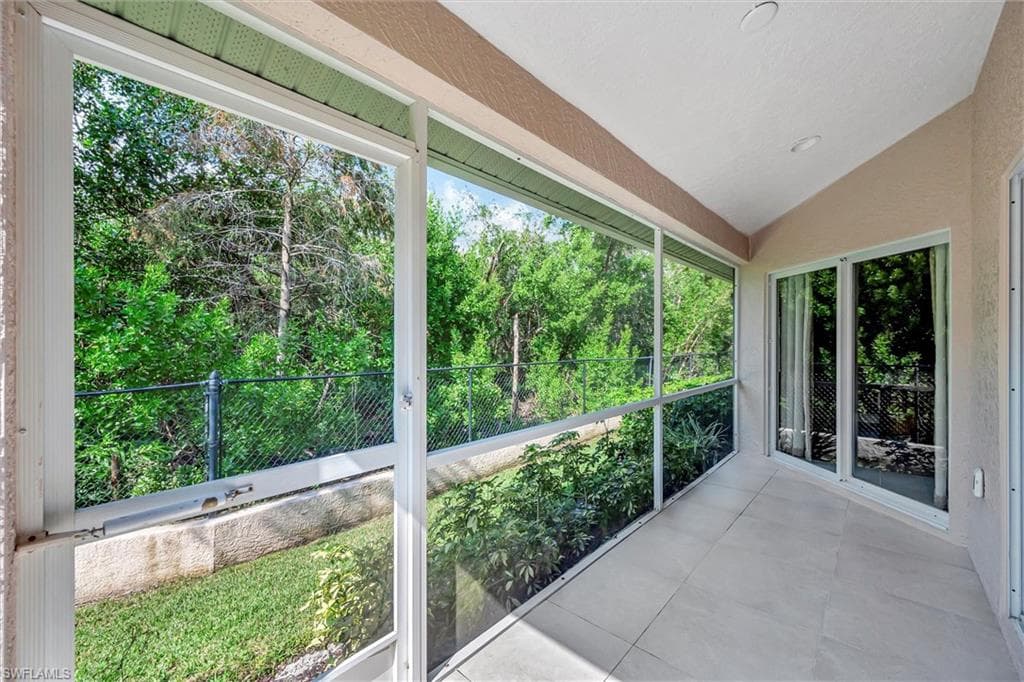 3555 Avion Woods CT # 501, NAPLES FL 34104-4