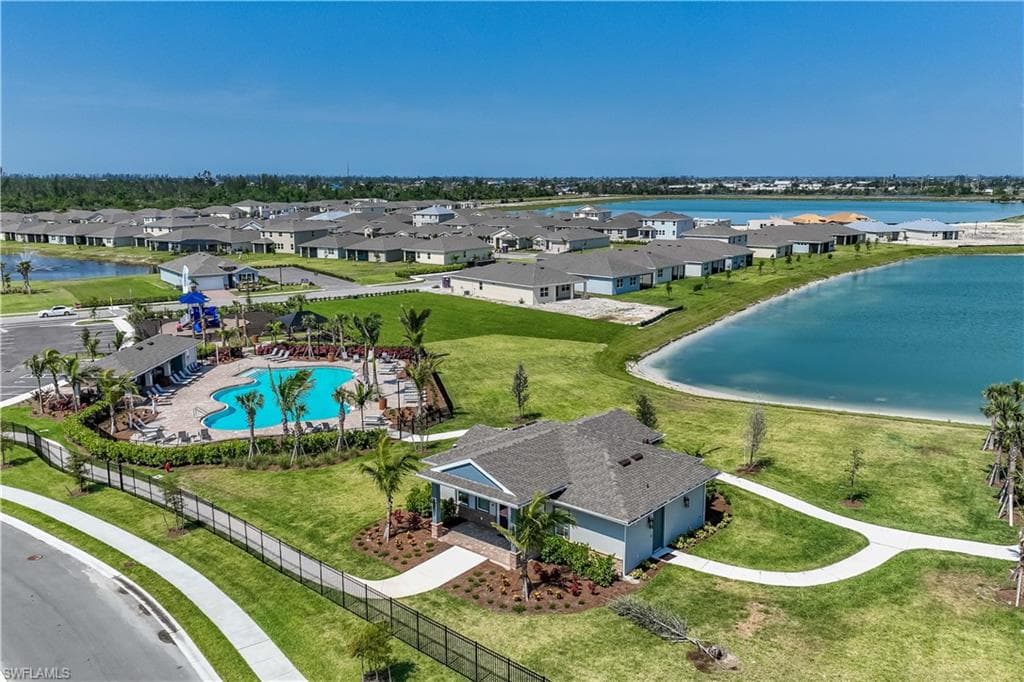 531 SPRING HILL LAKE LOOP, CAPE CORAL FL 33993-19