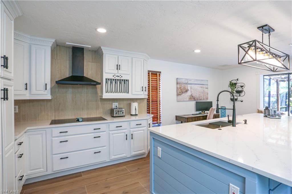 223 Forest Hills BLVD, NAPLES FL 34113-26