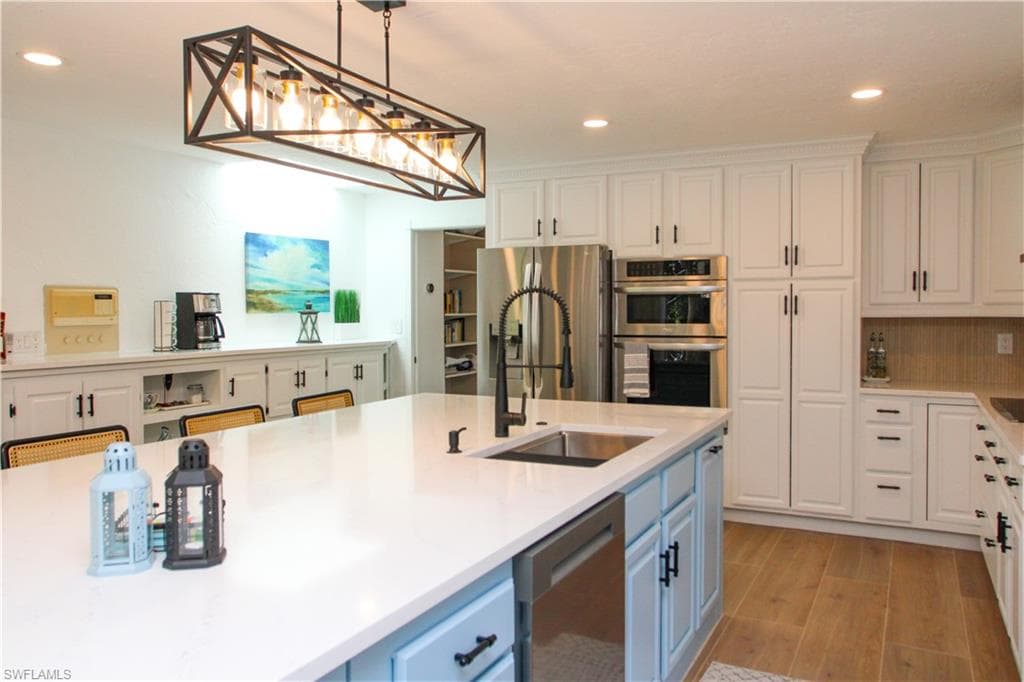 223 Forest Hills BLVD, NAPLES FL 34113-42