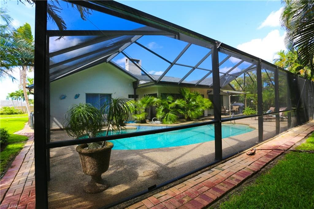 223 Forest Hills BLVD, NAPLES FL 34113-2