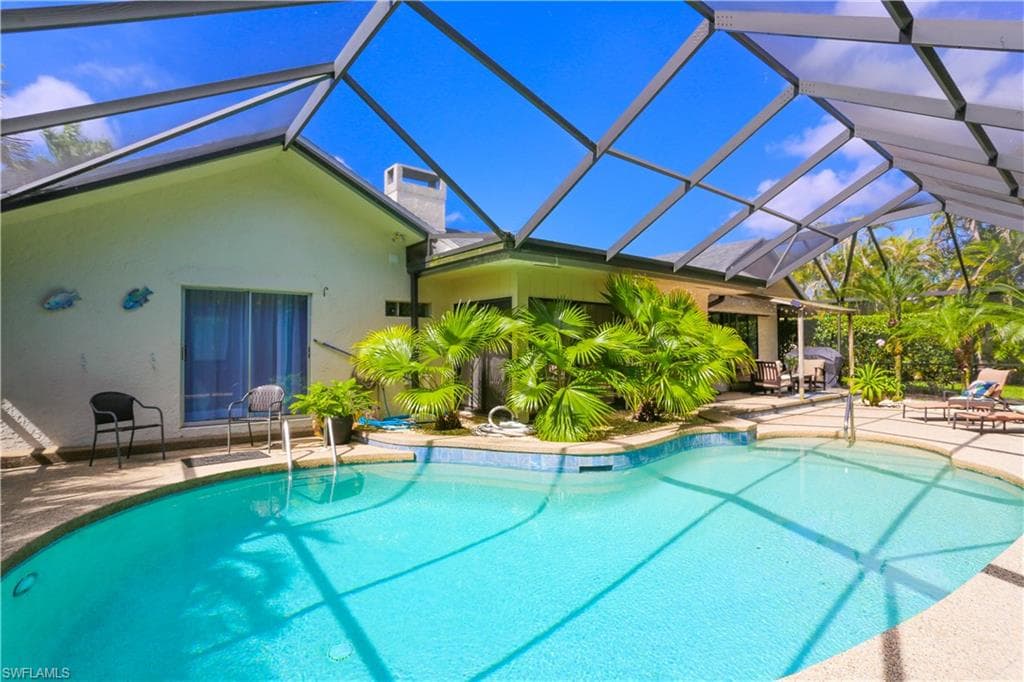 223 Forest Hills BLVD, NAPLES FL 34113-4