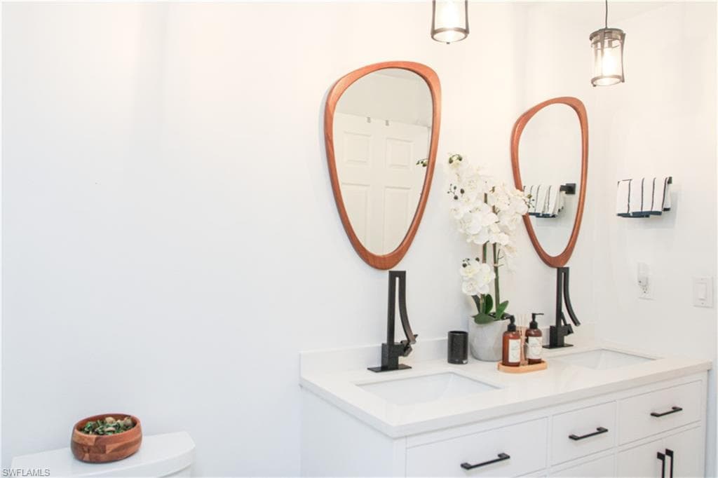 223 Forest Hills BLVD, NAPLES FL 34113-36