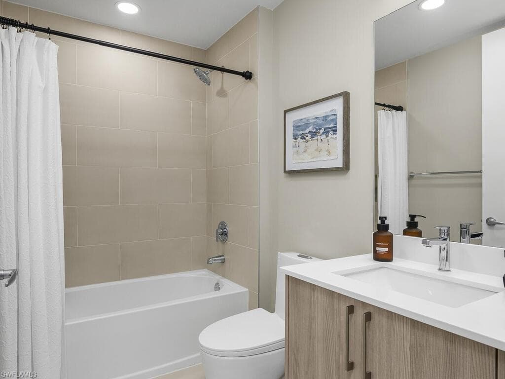 26600 Rosewood Pointe DR # B309, BONITA SPRINGS FL 34135-15