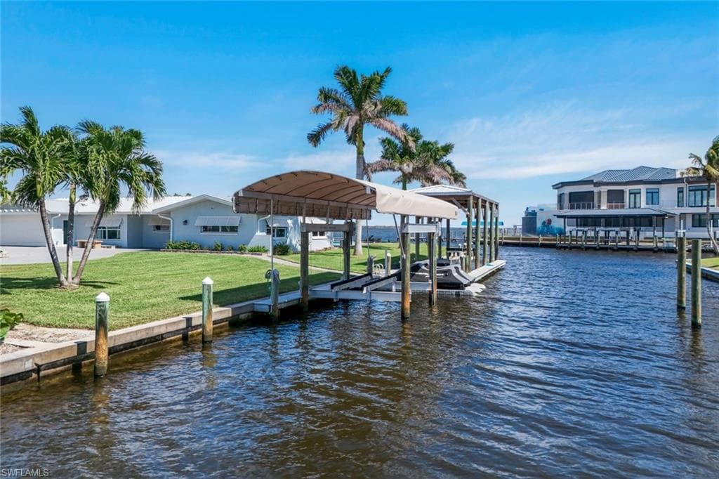 5596 Avenida Pescadora, FORT MYERS BEACH FL 33931-31