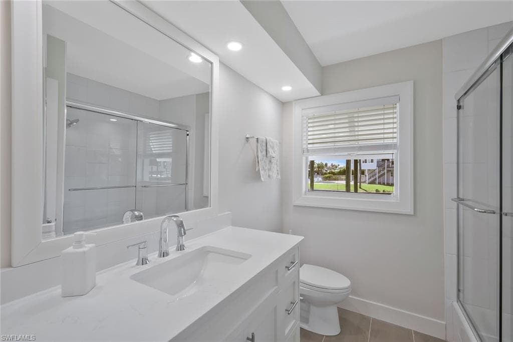 5596 Avenida Pescadora, FORT MYERS BEACH FL 33931-19