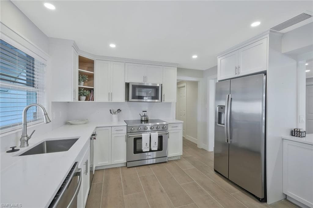 5596 Avenida Pescadora, FORT MYERS BEACH FL 33931-9