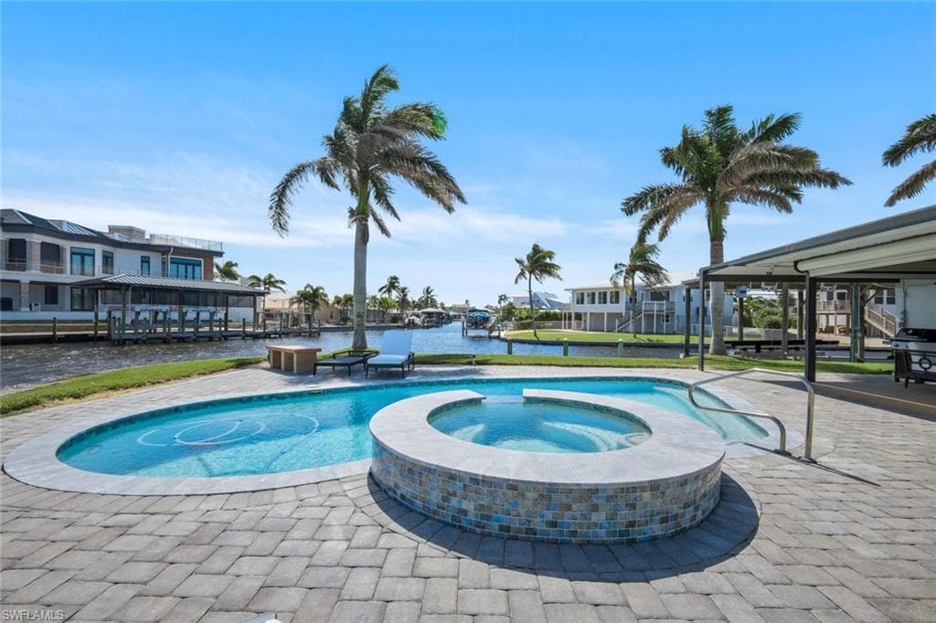 5596 Avenida Pescadora, FORT MYERS BEACH FL 33931-40