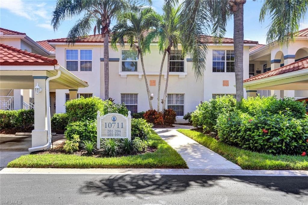 10711 Halfmoon Shoal RD # 203, ESTERO FL 34135-24